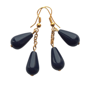 Modré korálkové náušnice. Elegantní a univerzální. Doplňte je přívěskem pro všední den, či náhrdelníkem pro zvláštní příležitost.