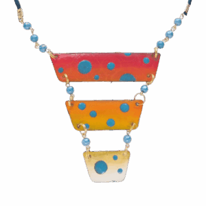 Velký smaltovaný náhrdelník s modrými puntíky a skleněnými korálky, ruční výroba