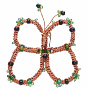 Drátkovaná motýlí brož se zelenými a černými korálky z měděného drátu, vhodná pro letní typ