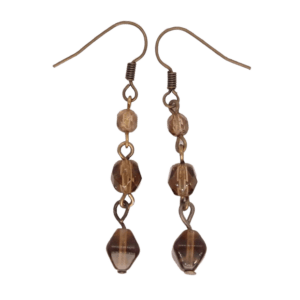 Hnědé korálkové náušnice v teplých podzimních odstínech, kombinovatelné se sponou na šátek a náramkem.